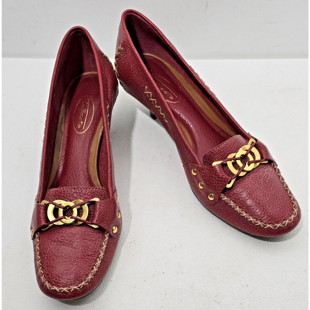 Talbots Kitten Heels Pumps Loafers Red Leather Gold/Stitching Accents Sz 7.5B